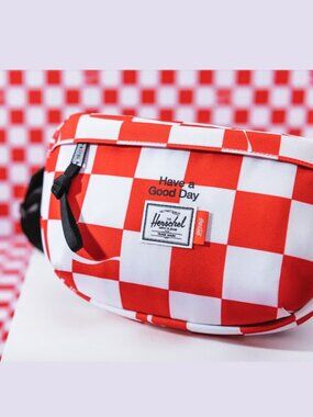 Herschel Supply Co. Heritage x Coca Cola Nineteen Insulated Hip Fanny Pa…